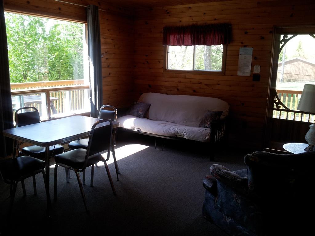 Red Lodge Resort Little Current Room photo
