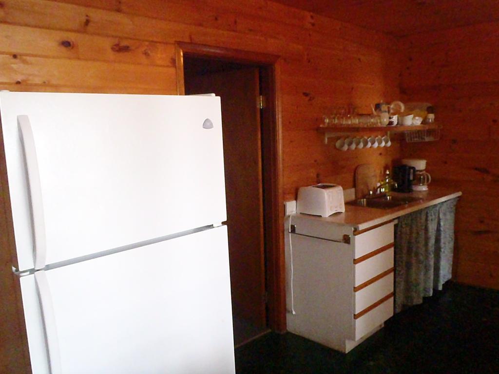 Red Lodge Resort Little Current Room photo